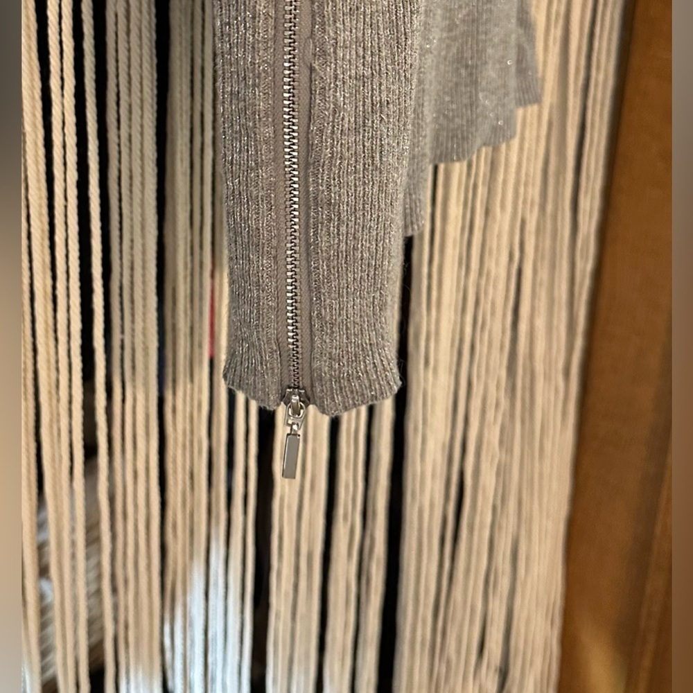Calvin Klein lightweight sweater. Sparkly silver gray. - Picture 7 of 7